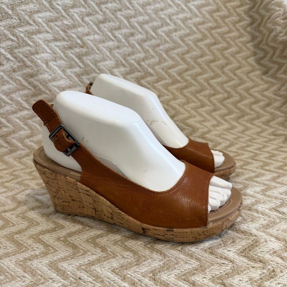 Crocs Women’s A-Leigh Wedge Leather Slingback Sandals